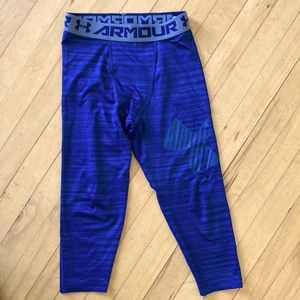 Youth boys UNDER ARMOUR heat gear fitted base layer 3/4 leggings YMD medium